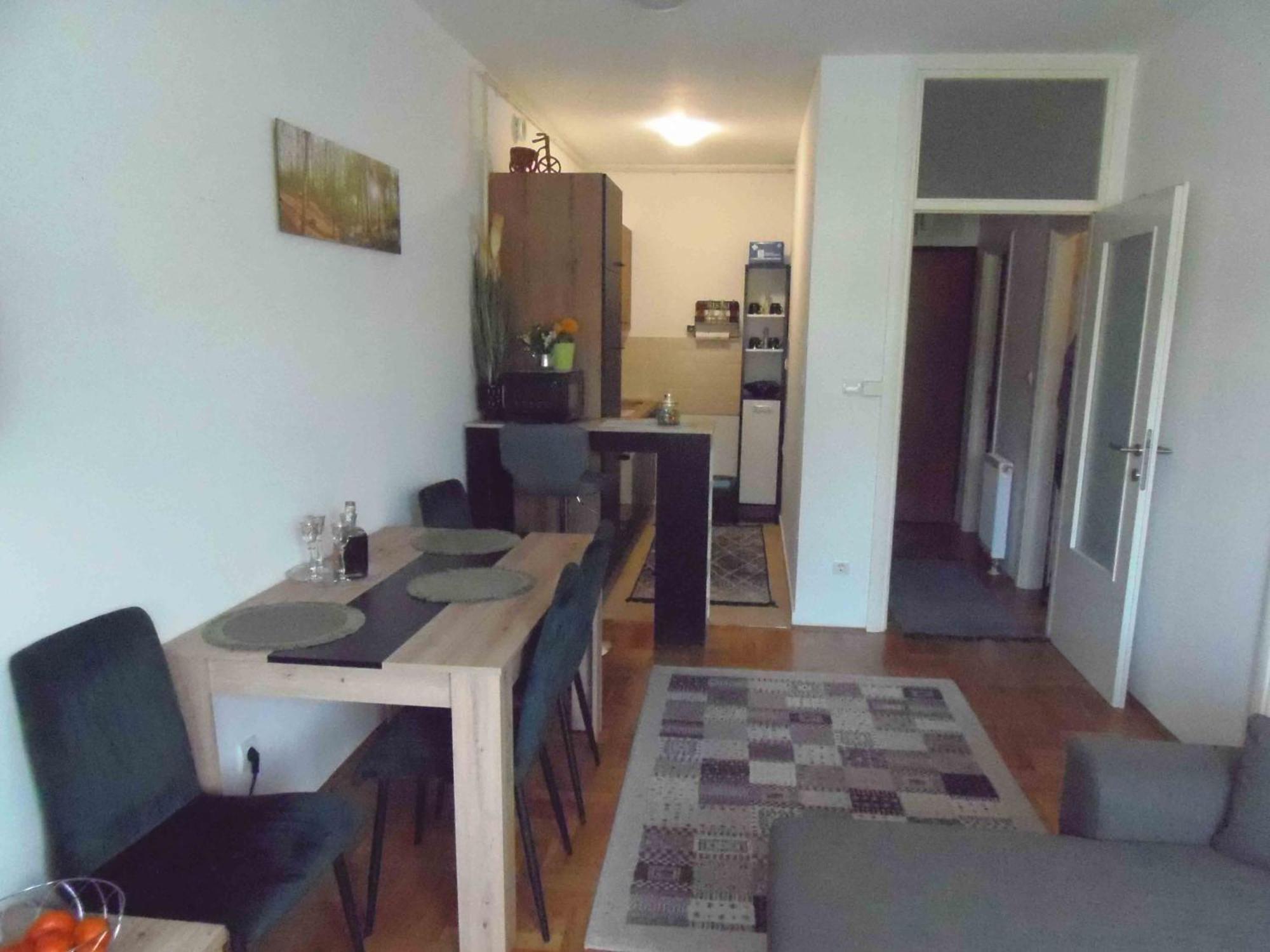 Apartmani 6M I M5 Zagabria Esterno foto